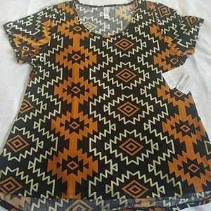BRAND NEW W/ TAGS "Aztec" print LuLaRoe Classic T